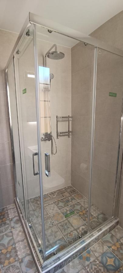 Artemis Plaza Suites 塞萨洛尼基 外观 照片